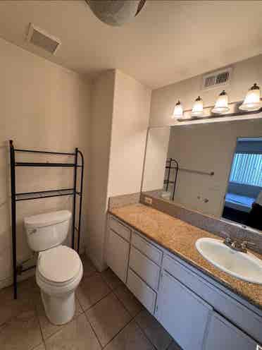 Downtown Glendale retreat