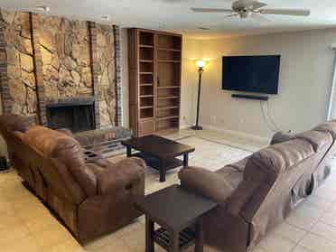 Chill LV Room w/ Storage & Parking