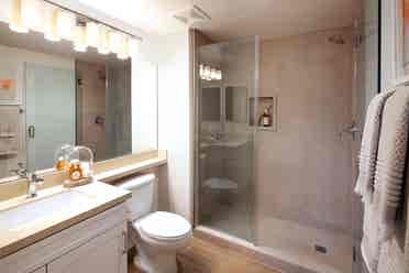 Turtle Ridge Half Room Sublet