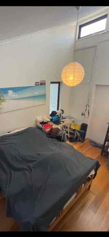 Newport nature retreat room