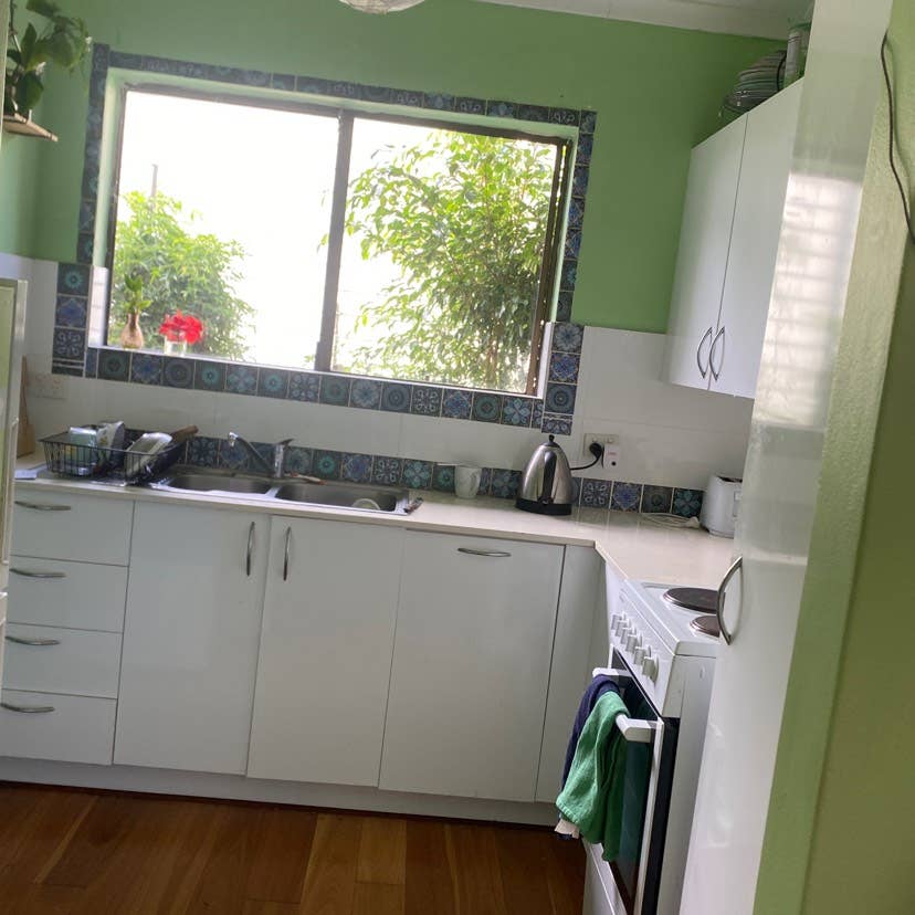 Newport nature retreat room