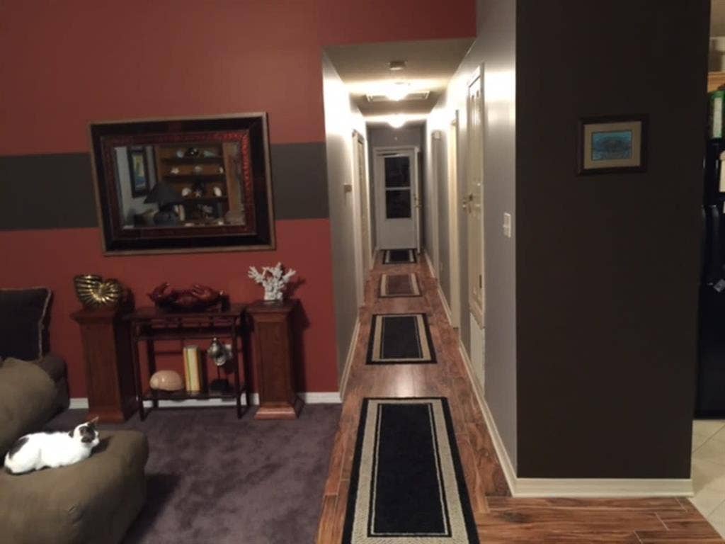 Room for rent-3BR house with pool