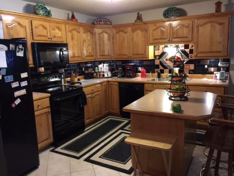 Room for rent-3BR house with pool