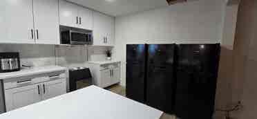 Great room w/ALL UTILITIES INCL