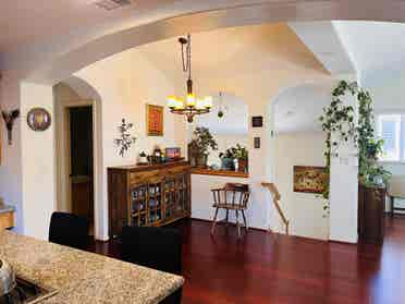 large room available in S. Redondo