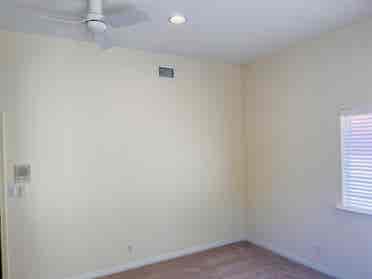 large room available in S. Redondo