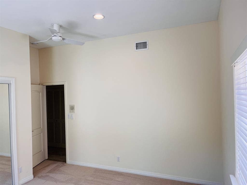 large room available in S. Redondo