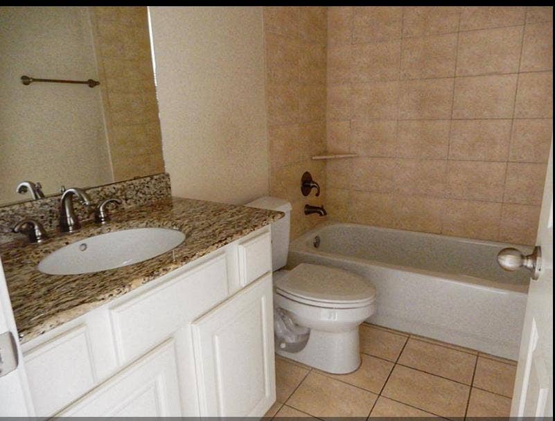EADO area - ISO female roommate.