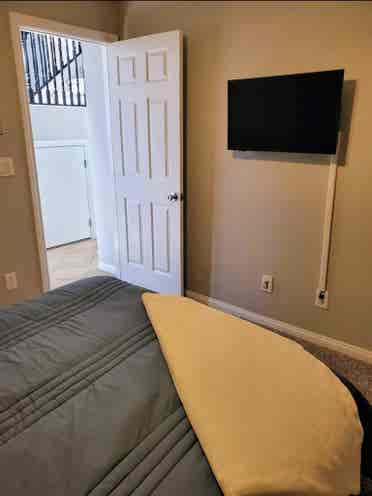 Furnished Room & Private Bathroom
