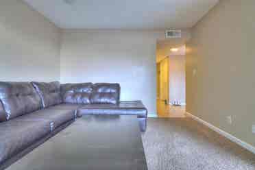 Furnished Private Bedroom (Fresno)