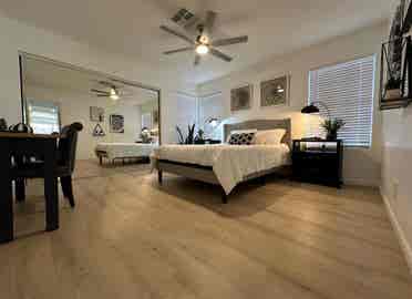 Room For Rent Paradise Area