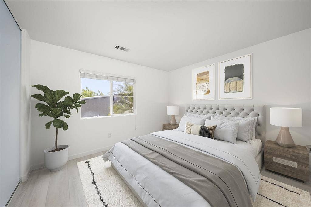 Furnished Bedroom/Bathroom + WiFi
