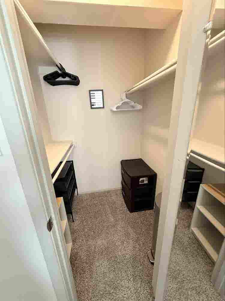 ROOM AVAILABLE NOW