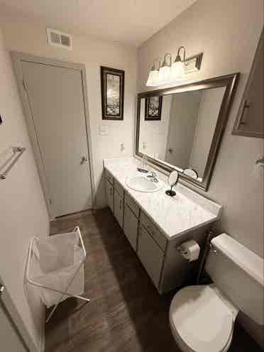 ROOM AVAILABLE NOW