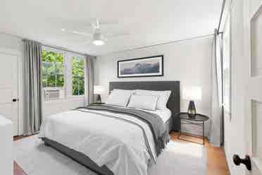 safe and beautiful room near univ