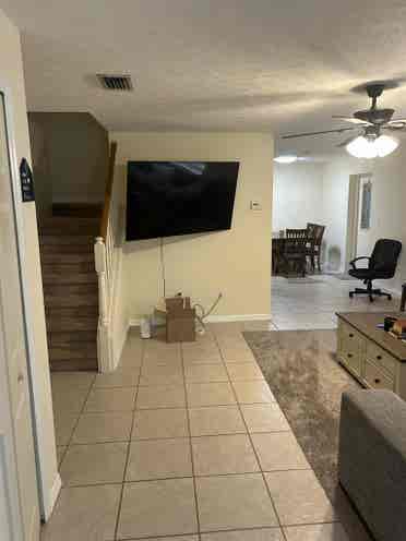 Spare spacious bedroom for rent