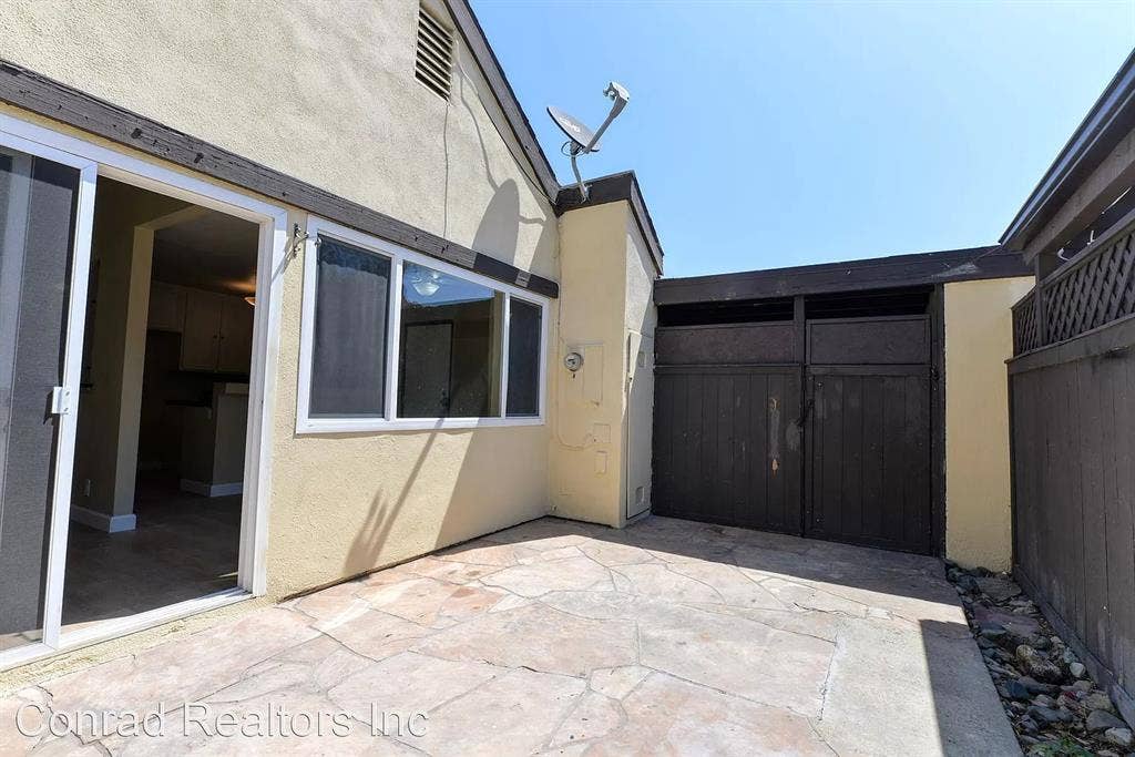 SAN JUAN - 1bd+ shared bath