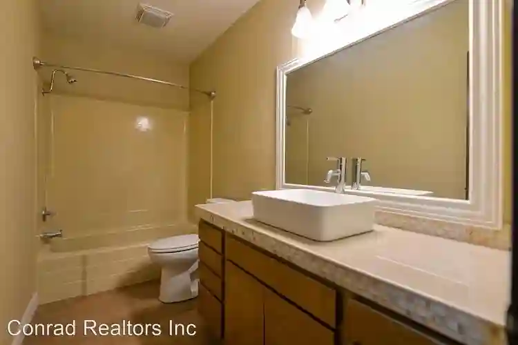 SAN JUAN - 1bd+ shared bath