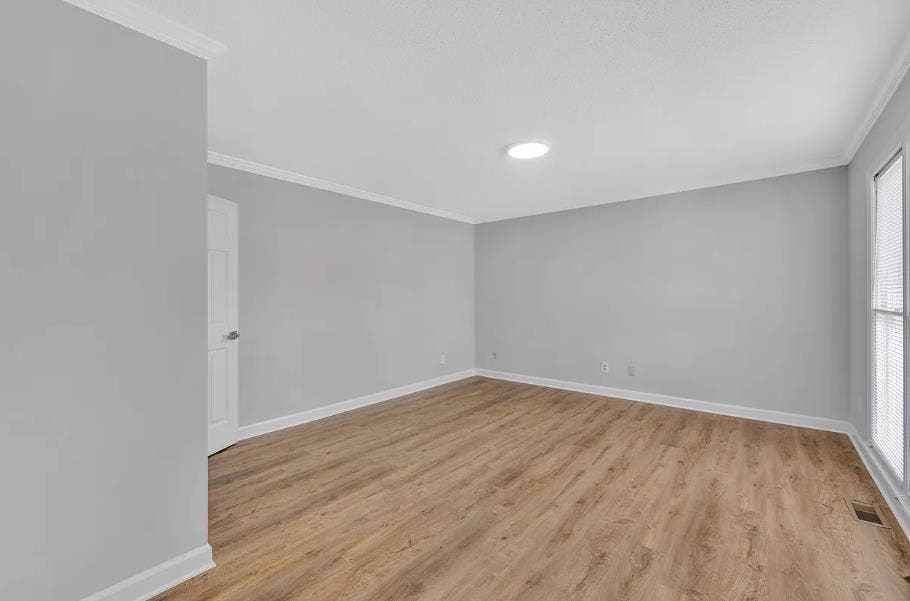 Private Room for Rent All-Inclusive