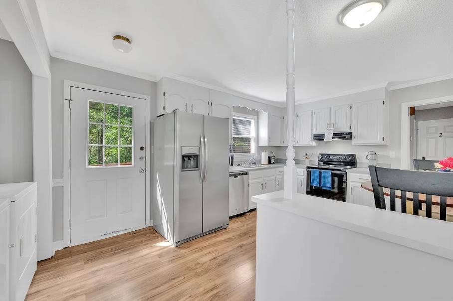 Private Room for Rent All-Inclusive