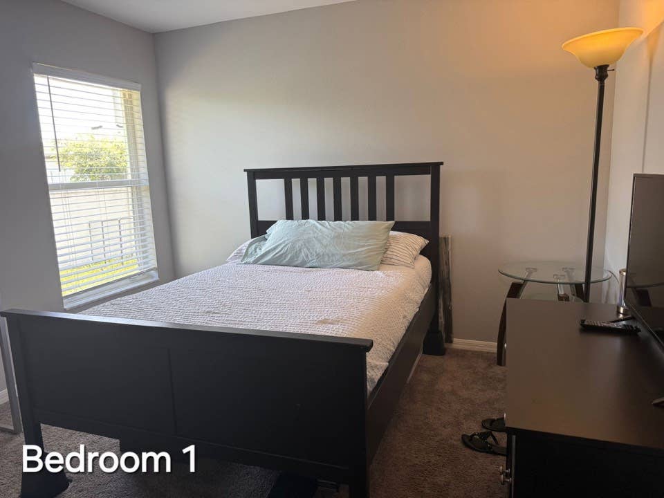 Looking for a responsible roomie!!!