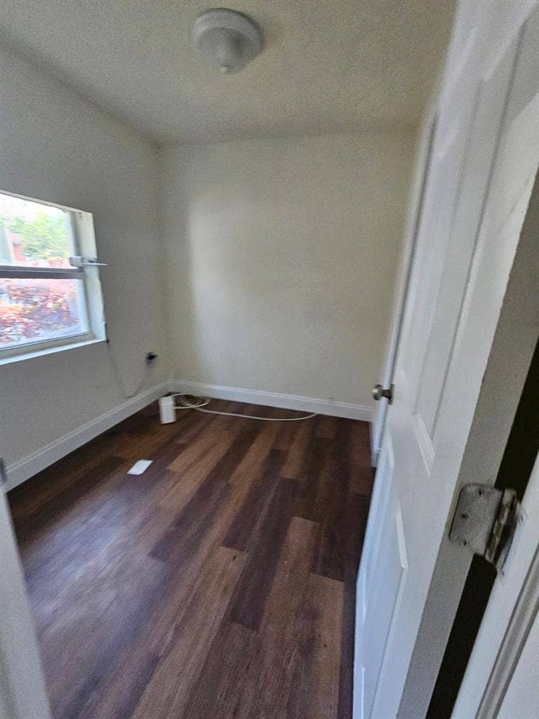 $ 🛏️ ROOM FOR RENT – ft