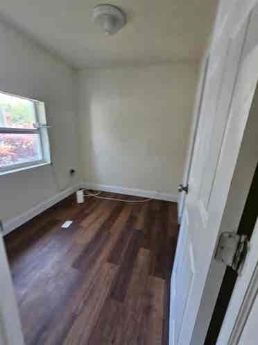 $ 🛏️ ROOM FOR RENT –  ft