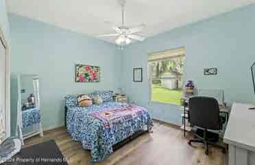 2 rooms shared bathroom