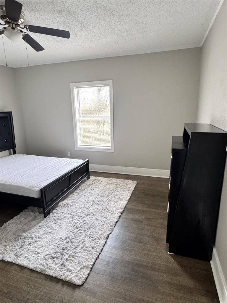 2 Newly Modeled Rooms Near Midtown