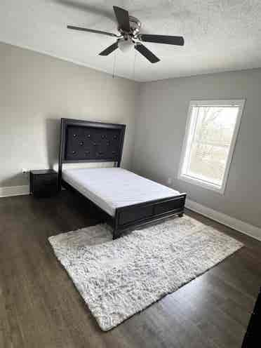 2 Newly Modeled Rooms Near Midtown