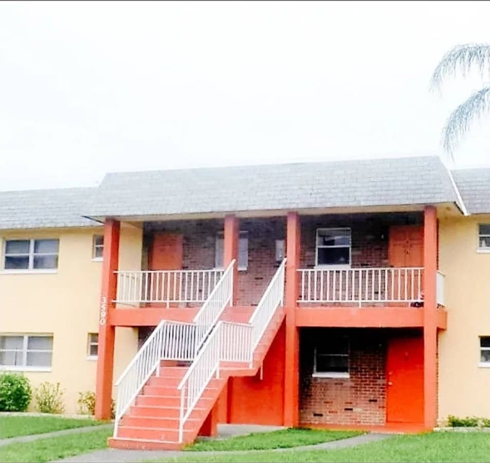 Seeking new roommate