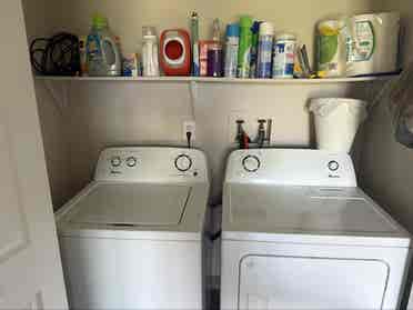 Looking for Kansas City roommate!