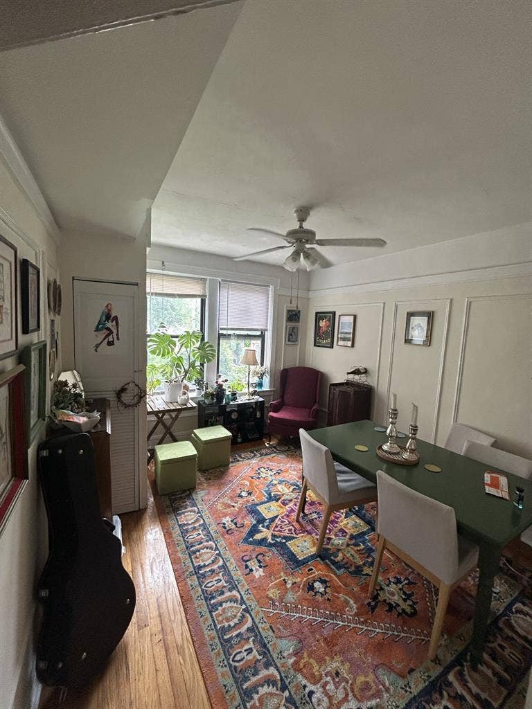 Ravenswood room available August 1