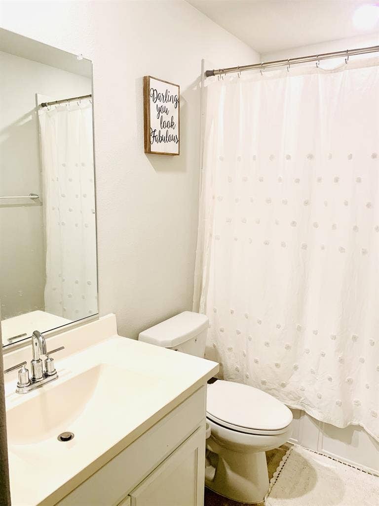 Fully furnished private room w bath