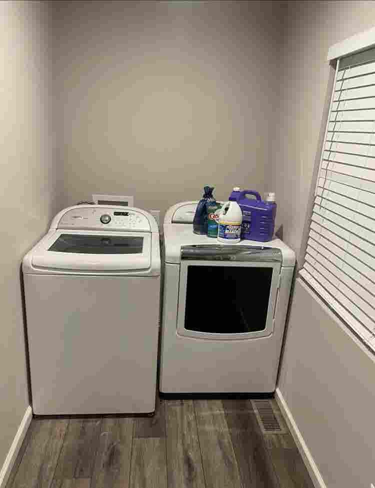 Rooms for rent, shared bathroom