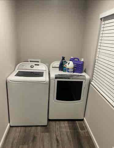 2 
Rooms for rent, shared bathroom