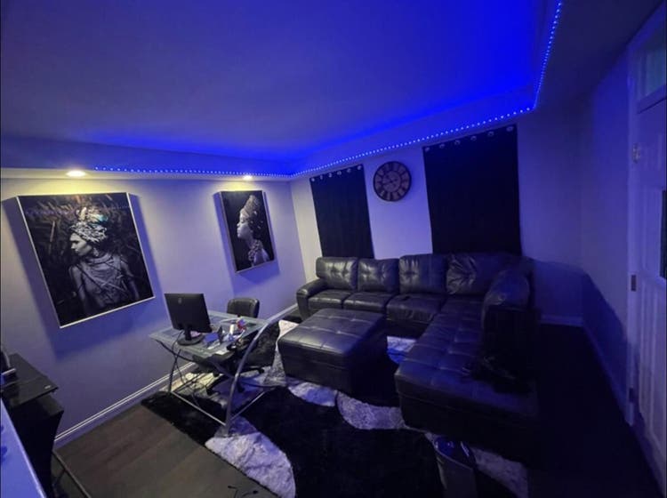Rooms for rent, shared bathroom