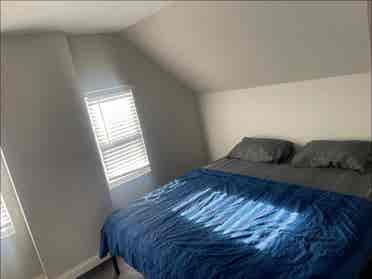 2 
Rooms for rent, shared bathroom