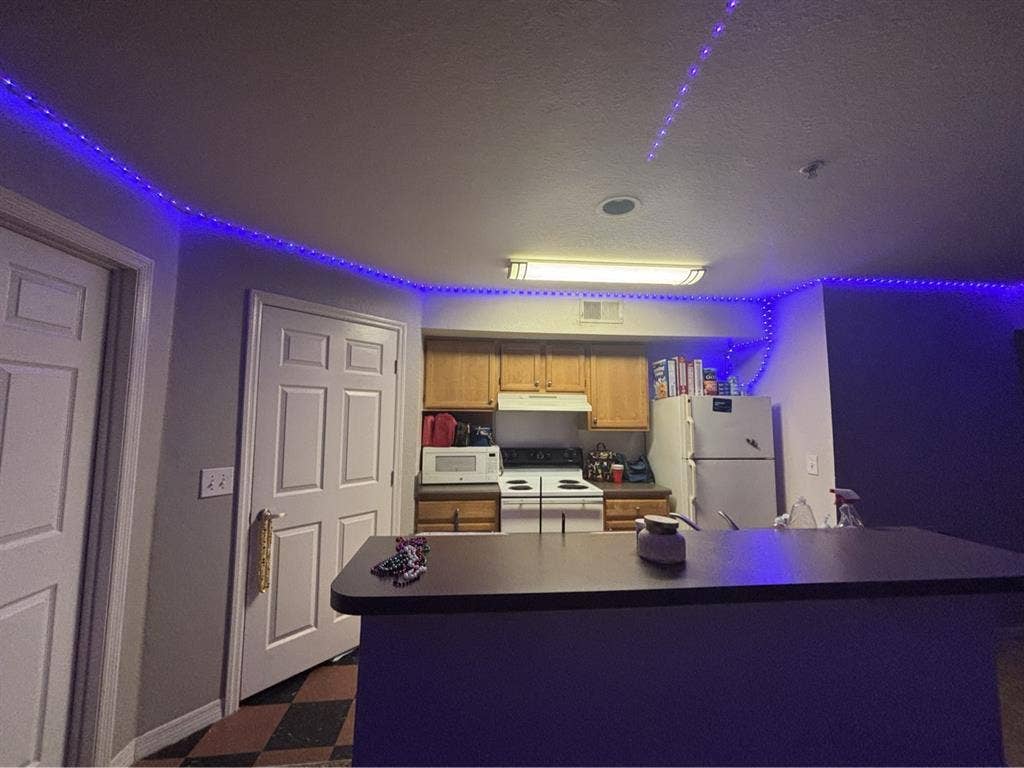 Private room and bathroom sublease