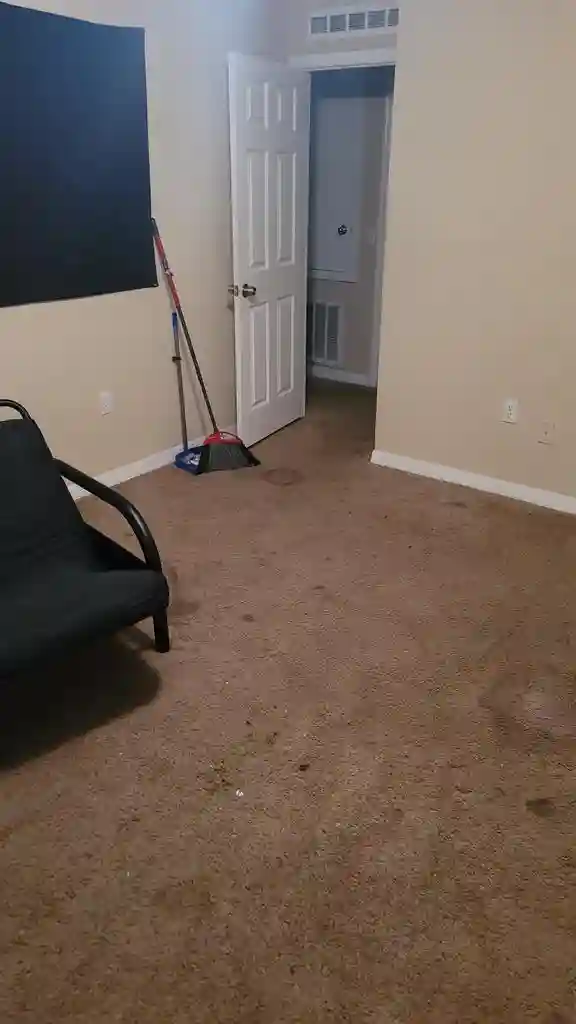 Room available for rent on Westside