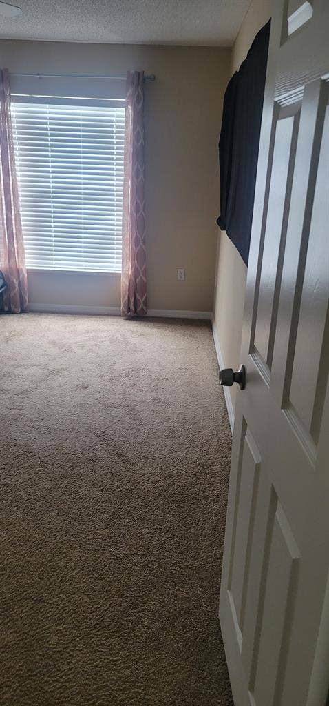 Room available for rent on Westside