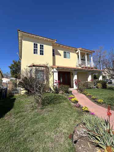 Large room in Azusa