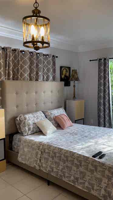 Room for rent in coconut creek