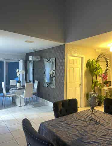 Room for rent in coconut creek