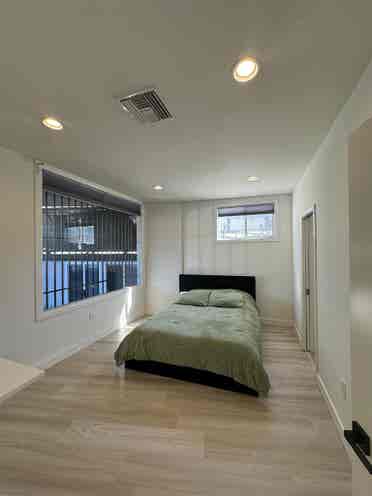 Chic & spacious rooms in Echo Park