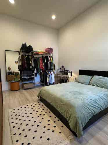 Chic & spacious rooms in Echo Park