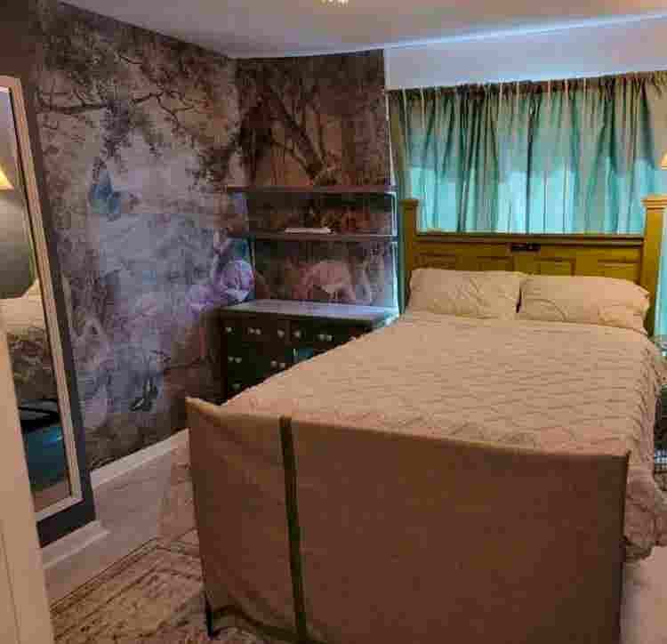 Room for rent September 4th