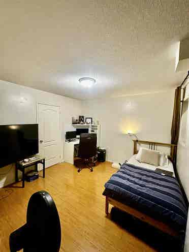 Sublease June till end of August