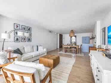 Looking for a roommate