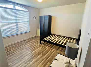 Room W| Private Restoom